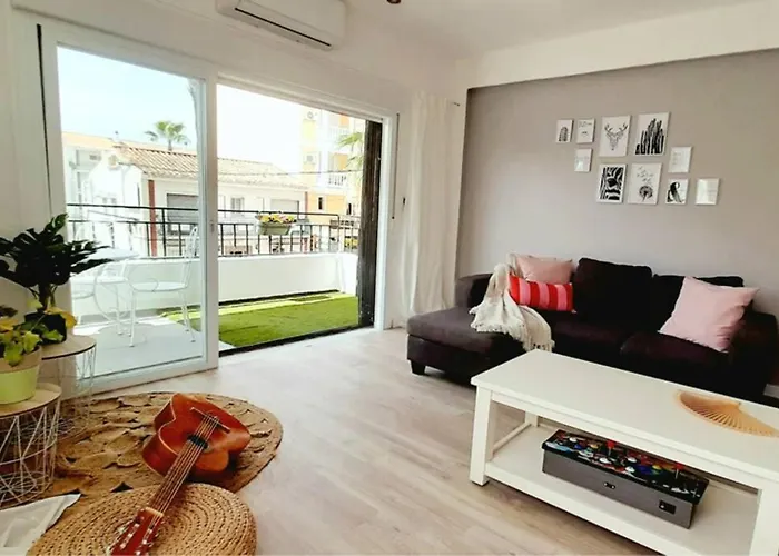 Acogedor Y Luminoso Apartamento Con Vistas Al Mar